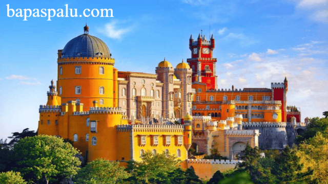 8 Rekomendasi Tempat Liburan Menarik di Portugal